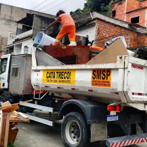 Caminhão Cata-Treco atende mais quatro bairros de VR nesta semana